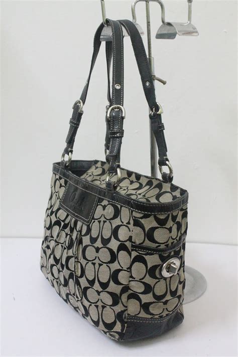 100 authentic coach purses wholesale|coach handbags identify with photo.